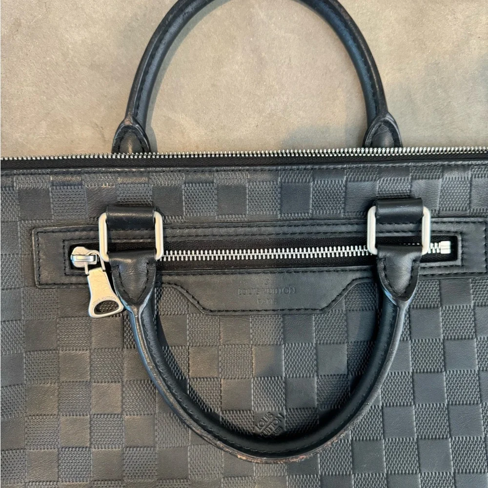 Unisex Louis Vuitton Damier Infini Avenue Soft Briefcase - Picture 5 of 6